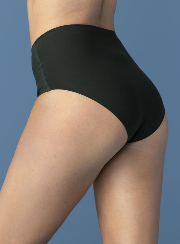 smoothease_evergreen_invisible-stretch-full-brief_fl2328_web-min.jpg