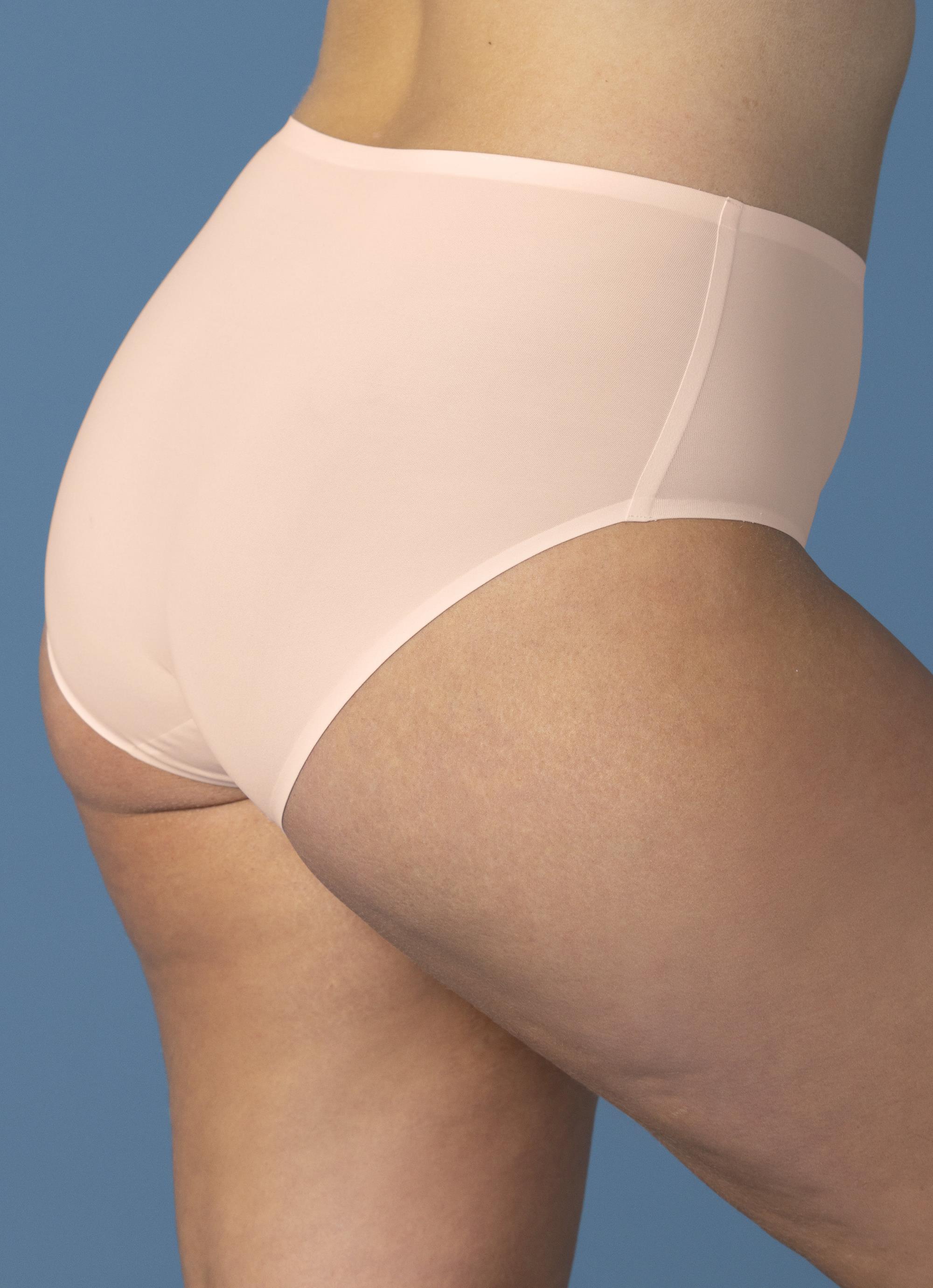 smoothease_blush_invisible-stretch-full-brief_fl2328_web-min
