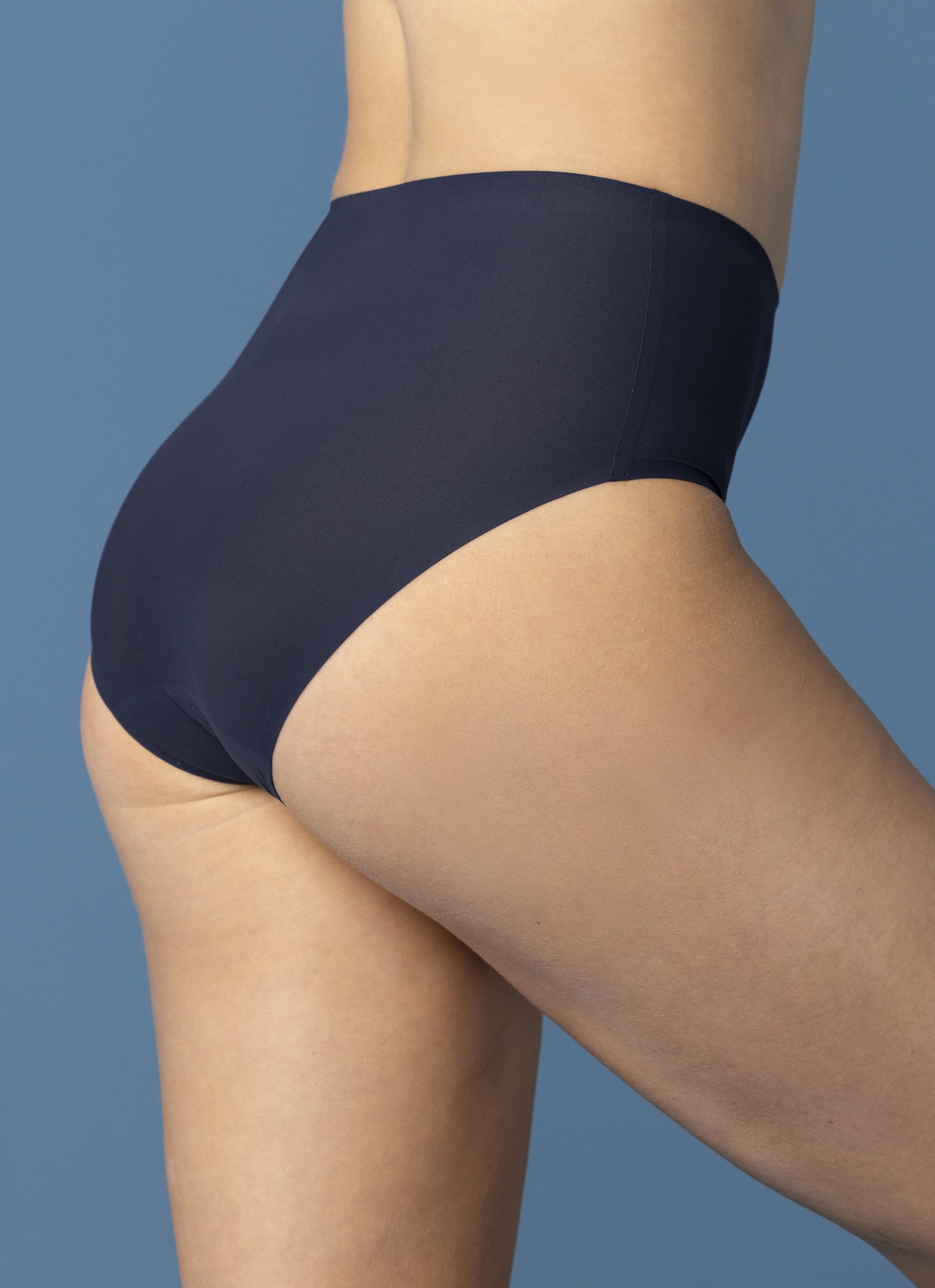 smoothease_navy_invisible-stretch-full-brief_fl2328_2_web-min